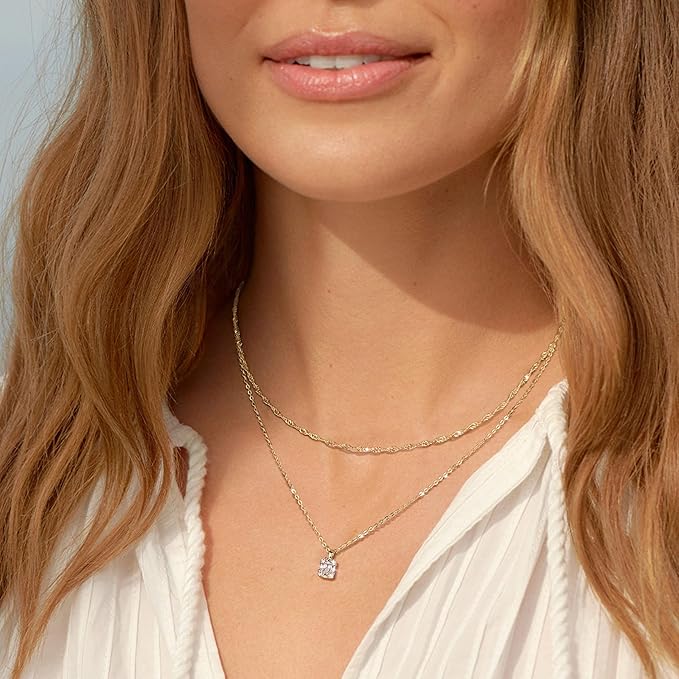 Dochais Womens Necklace