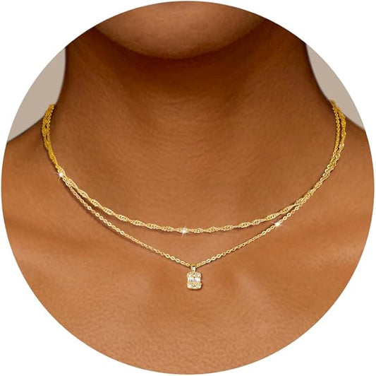 Dochais Womens Necklace