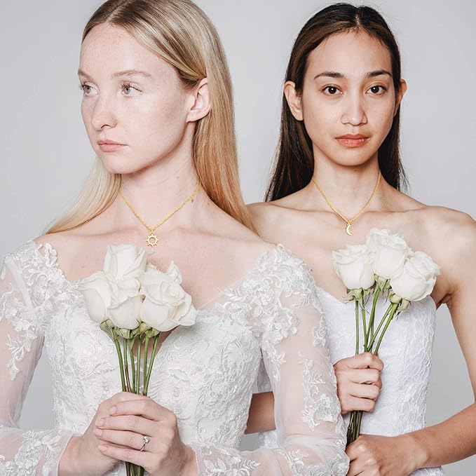 SUNSH 2-Piece Sun & Moon Necklace Set