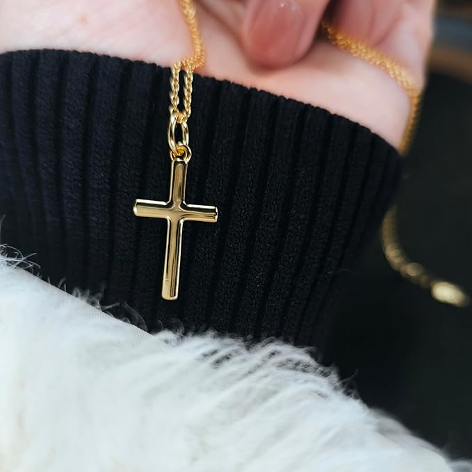 Dochias 925 Silver Cross Necklace